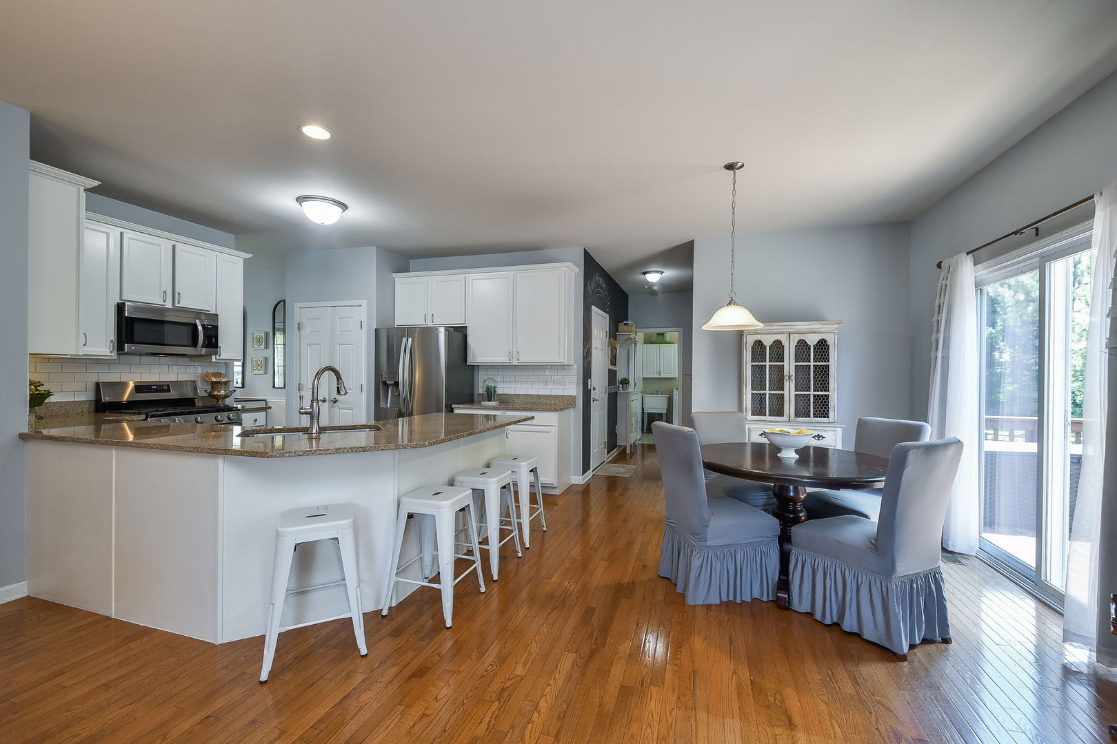 0N418 Eastwood Court, Geneva, IL 60134