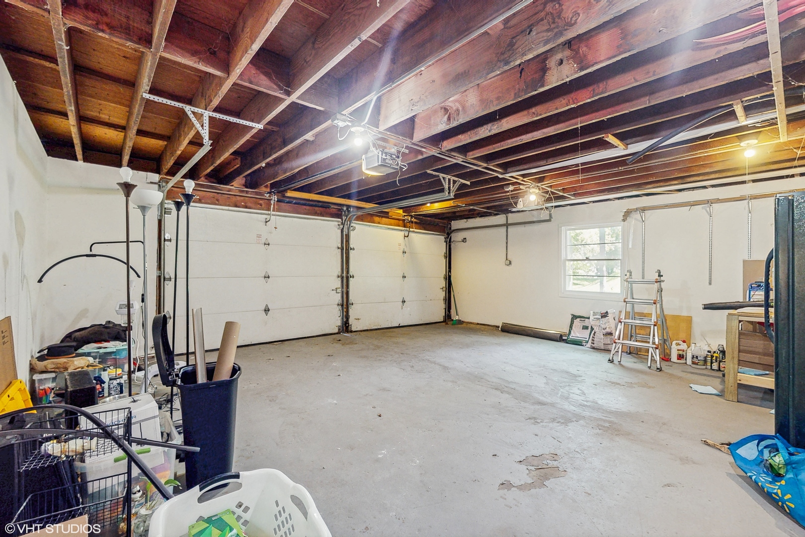 16051 W Des Plaines Drive, Libertyville, IL 60048