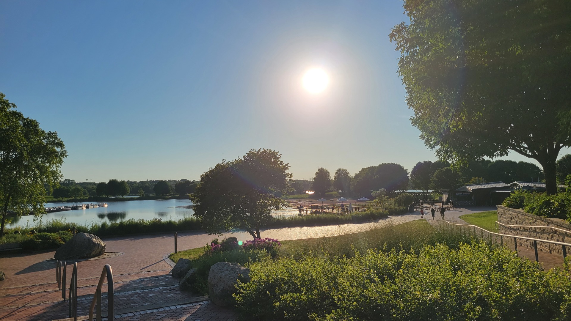 16051 W Des Plaines Drive, Libertyville, IL 60048