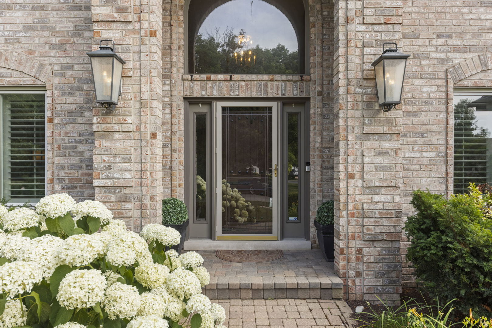 816 Spindletree Avenue, Naperville, IL 60565