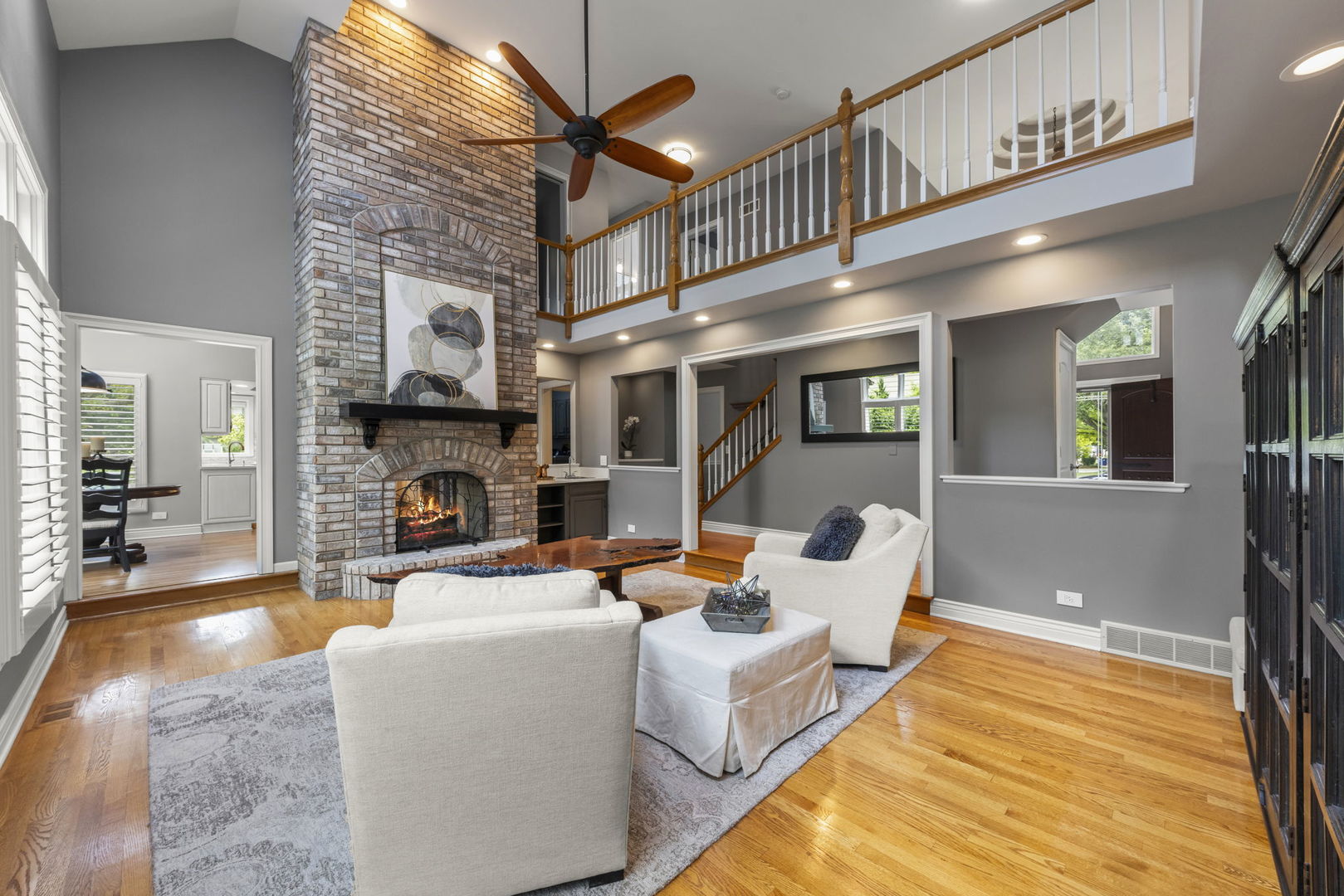 816 Spindletree Avenue, Naperville, IL 60565