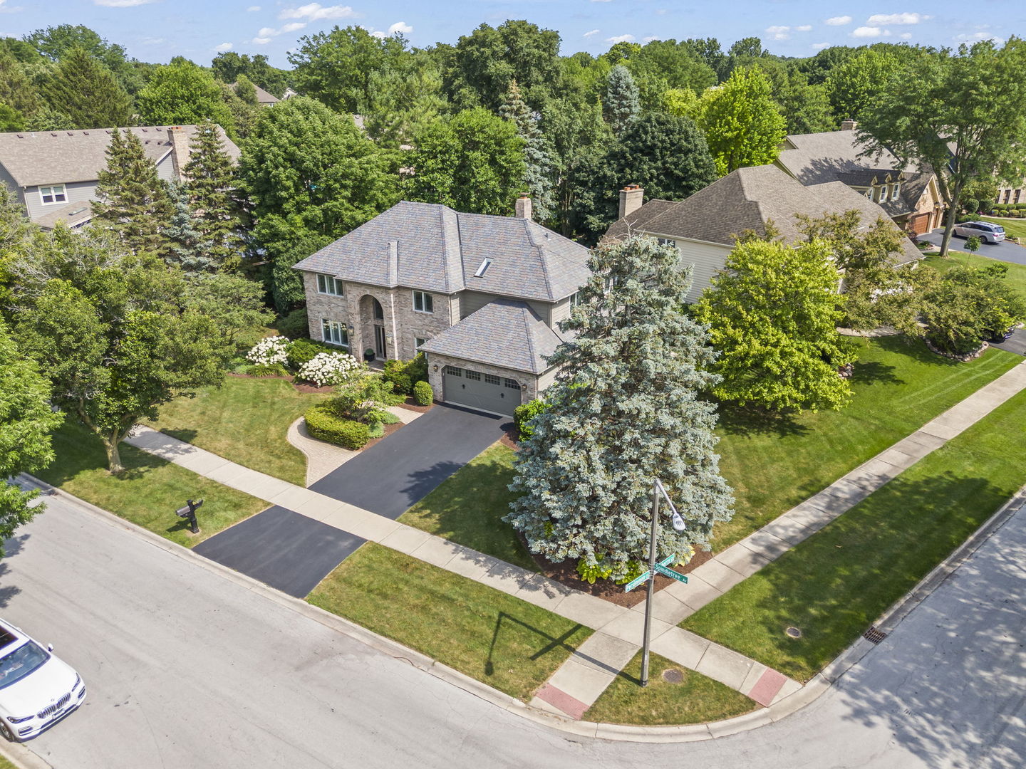 816 Spindletree Avenue, Naperville, IL 60565