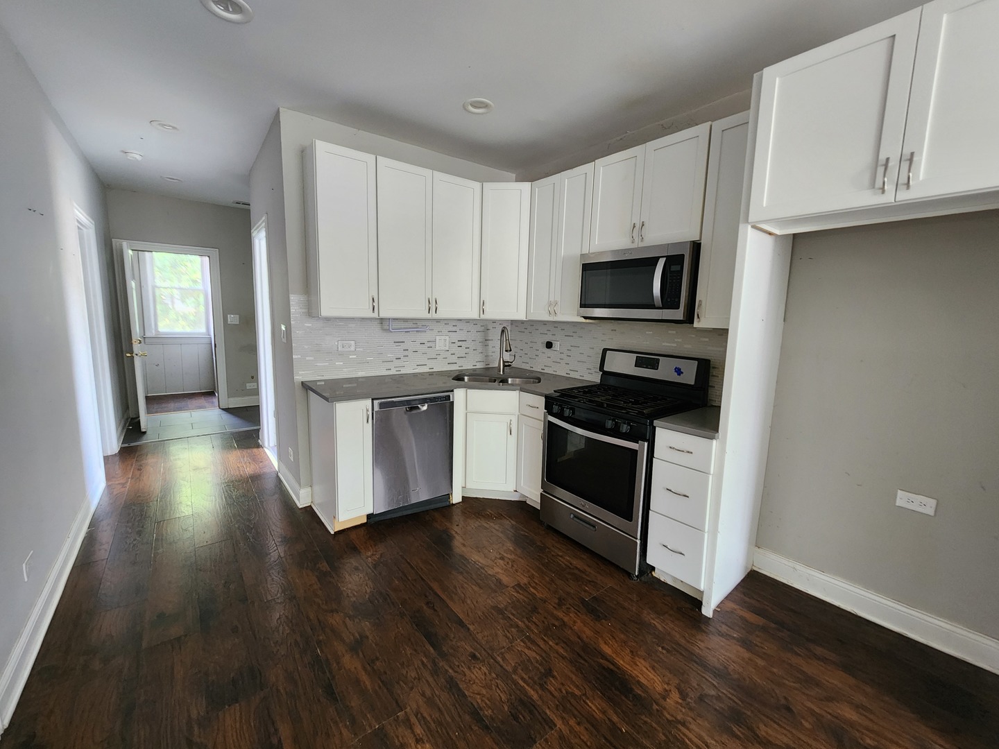 12211 S Wallace Street, Chicago, IL 60628