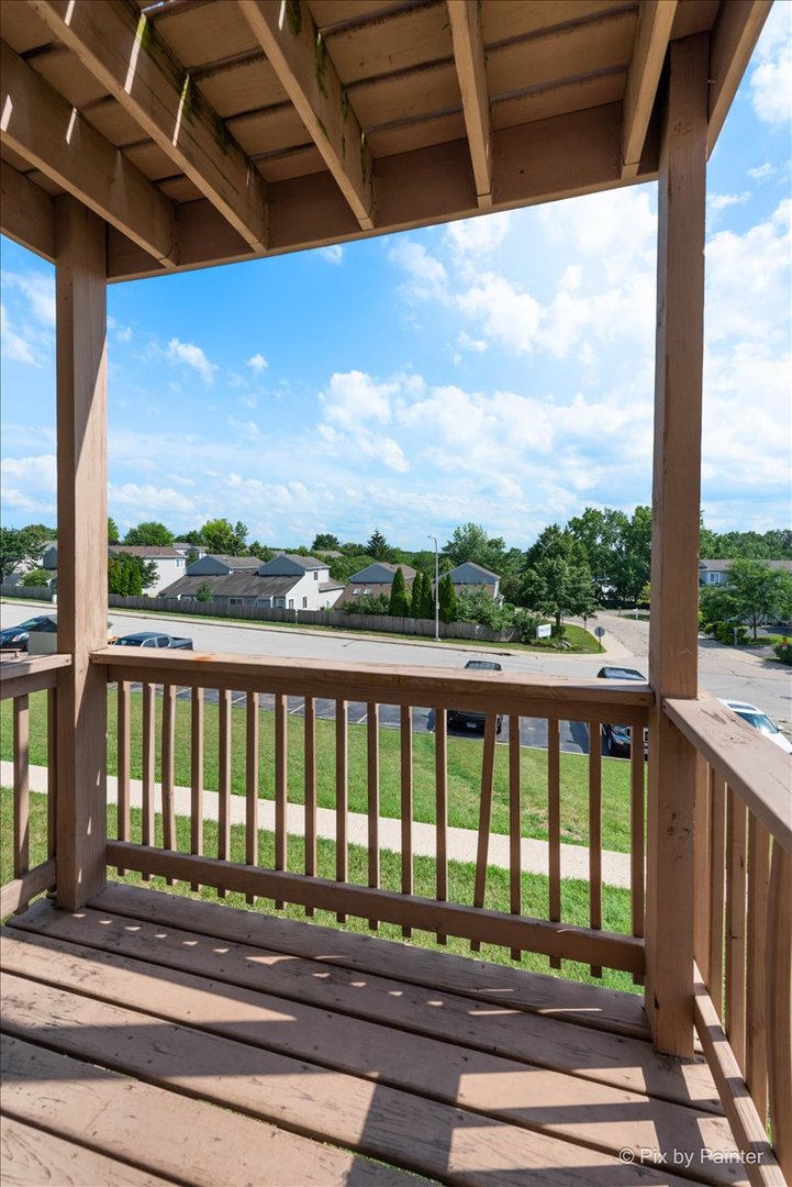 821 Bode Road #8, Elgin, IL 60120