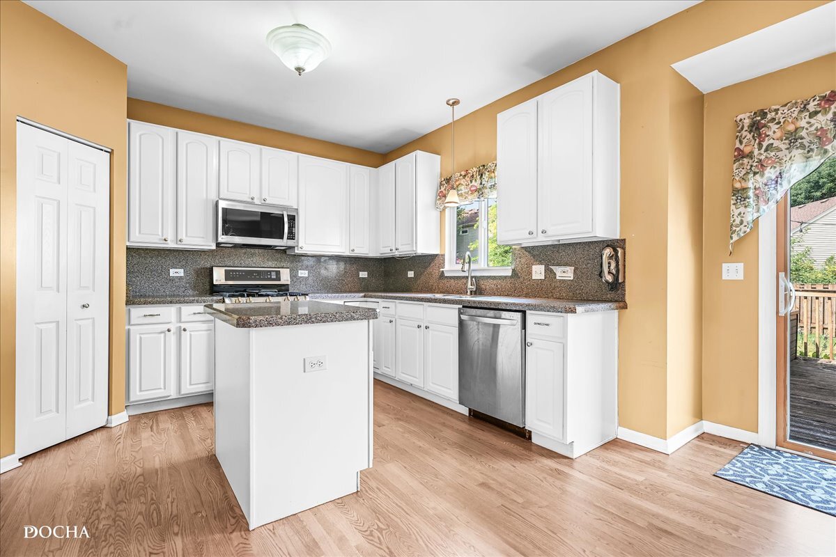 2153 Ione Lane, Aurora, IL 60503