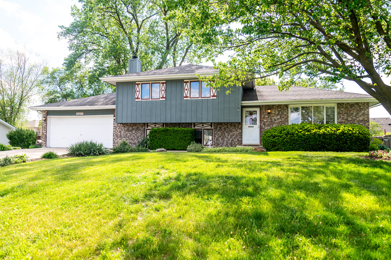 1N280 Morse Street, Carol Stream, IL 60188