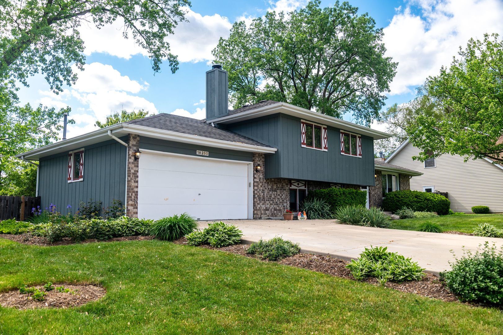 1N280 Morse Street, Carol Stream, IL 60188