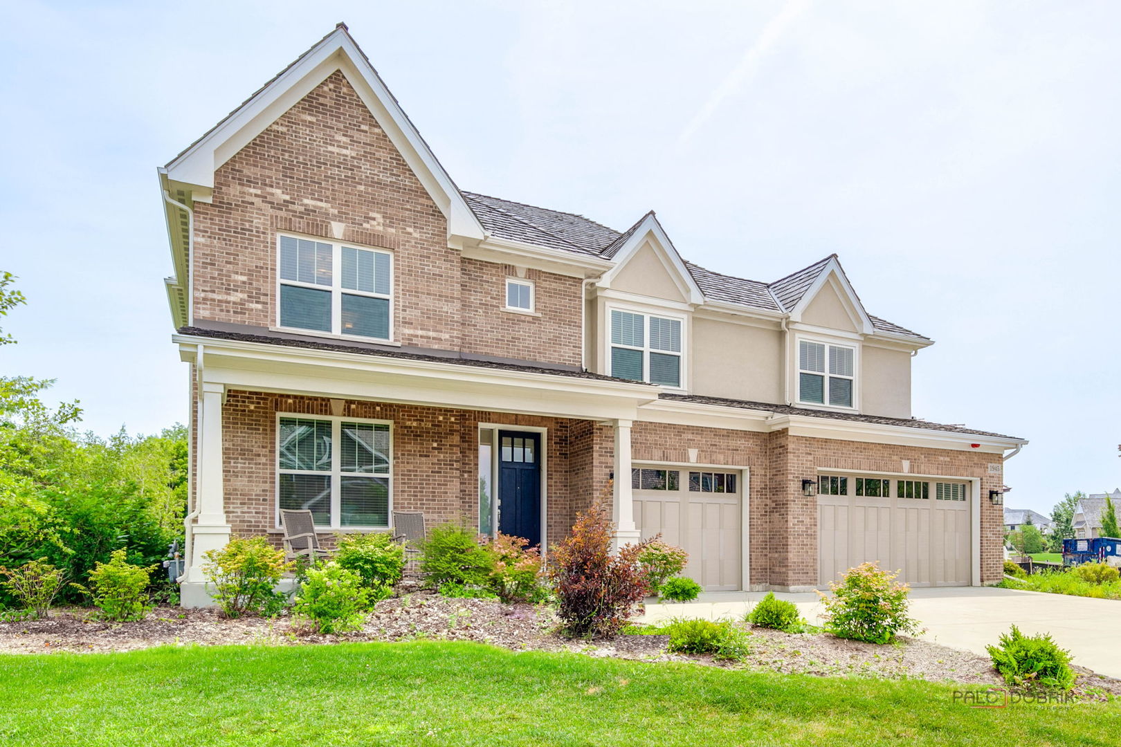 1945 N Lake Charles Drive, Vernon Hills, IL 60061