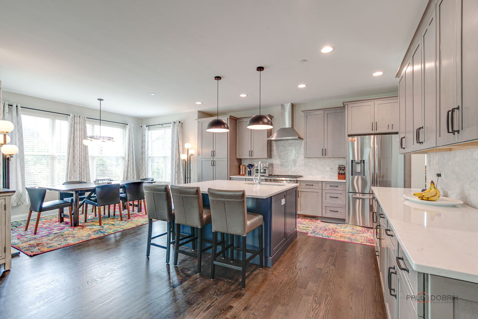 1945 N Lake Charles Drive, Vernon Hills, IL 60061