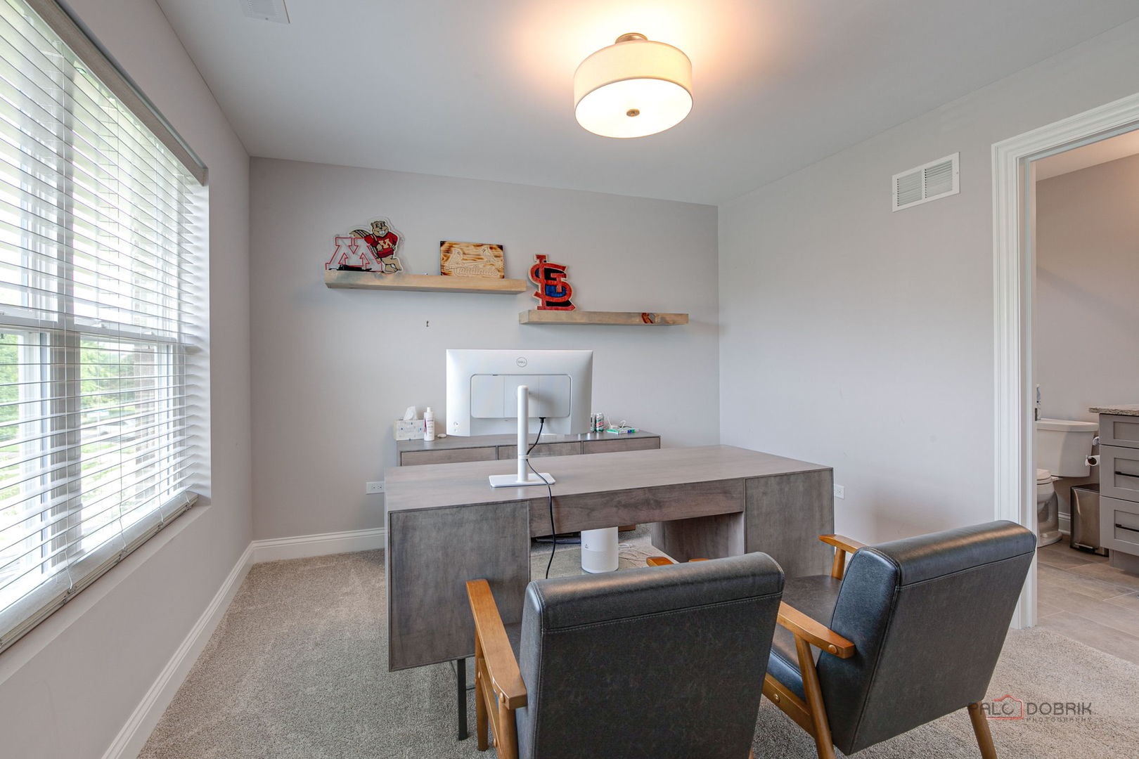 1945 N Lake Charles Drive, Vernon Hills, IL 60061
