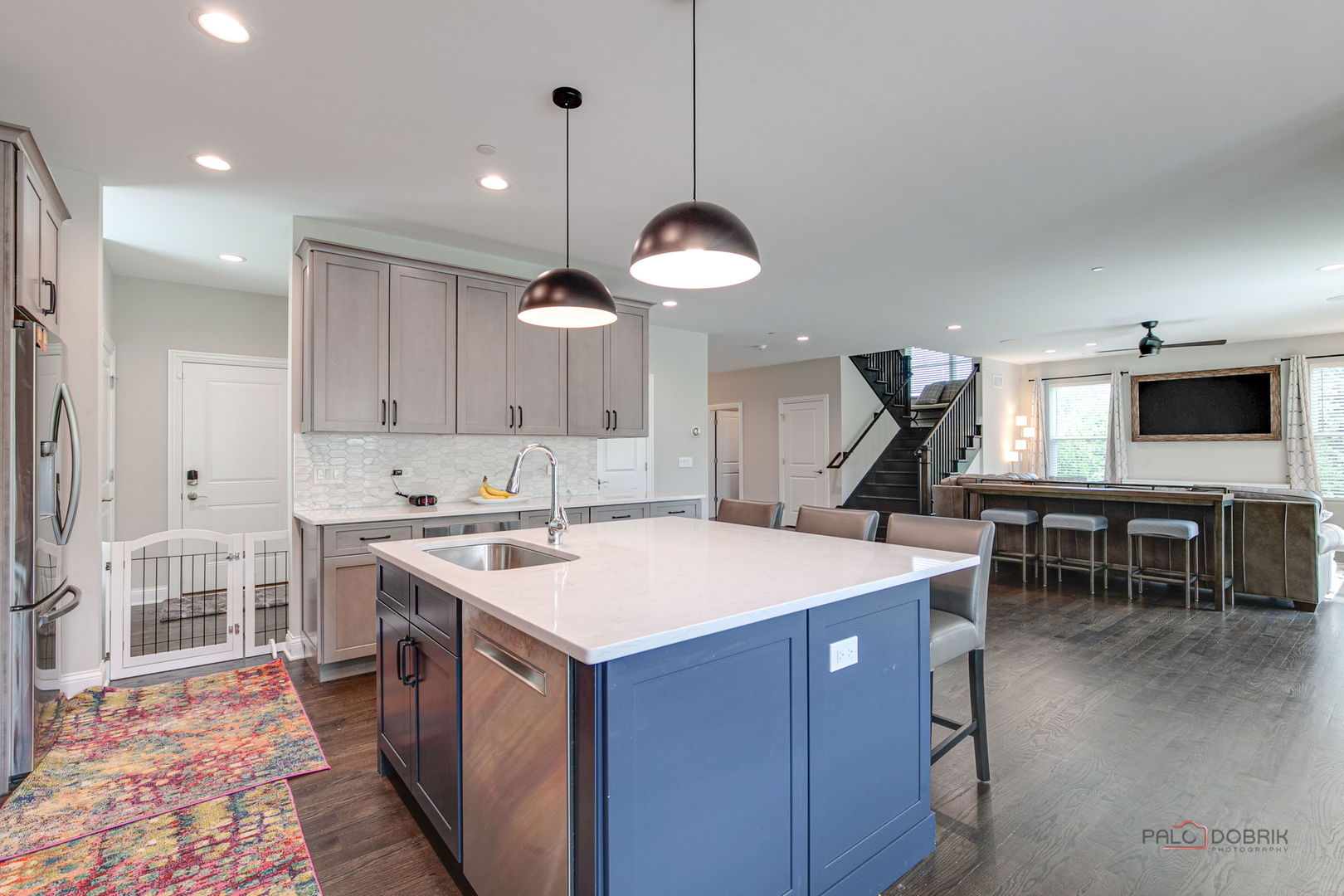 1945 N Lake Charles Drive, Vernon Hills, IL 60061