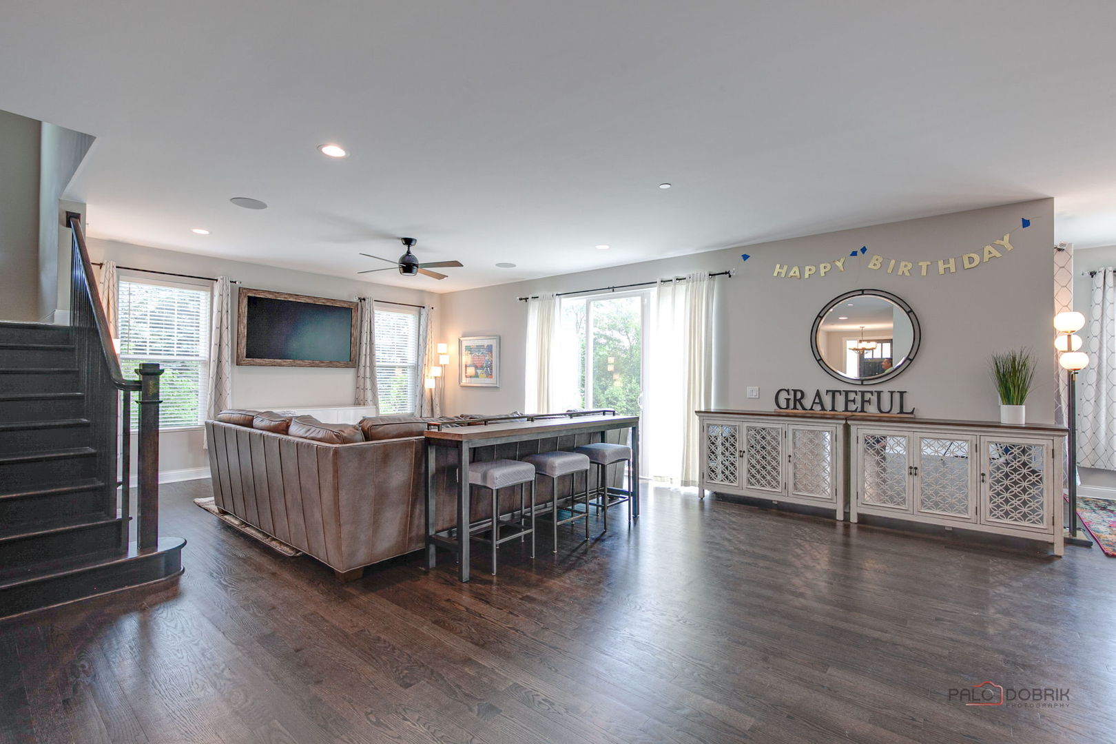 1945 N Lake Charles Drive, Vernon Hills, IL 60061