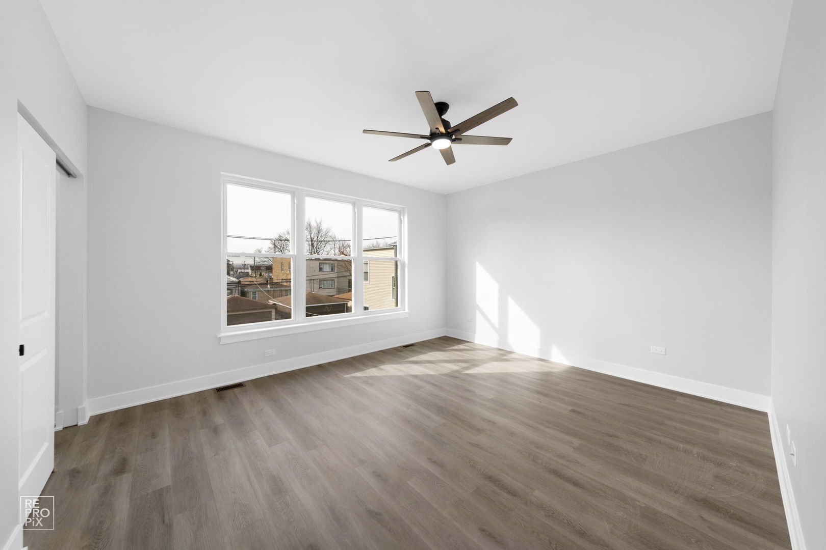 4241 W Walton Street, Chicago, IL 60651