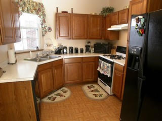 7424 GRANDVIEW Court, Carpentersville, IL 60110