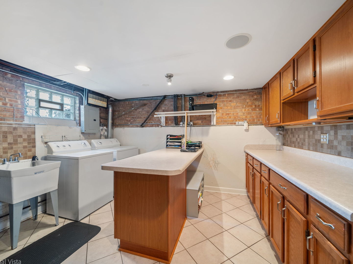 1865 Buckingham Avenue, Westchester, IL 60154