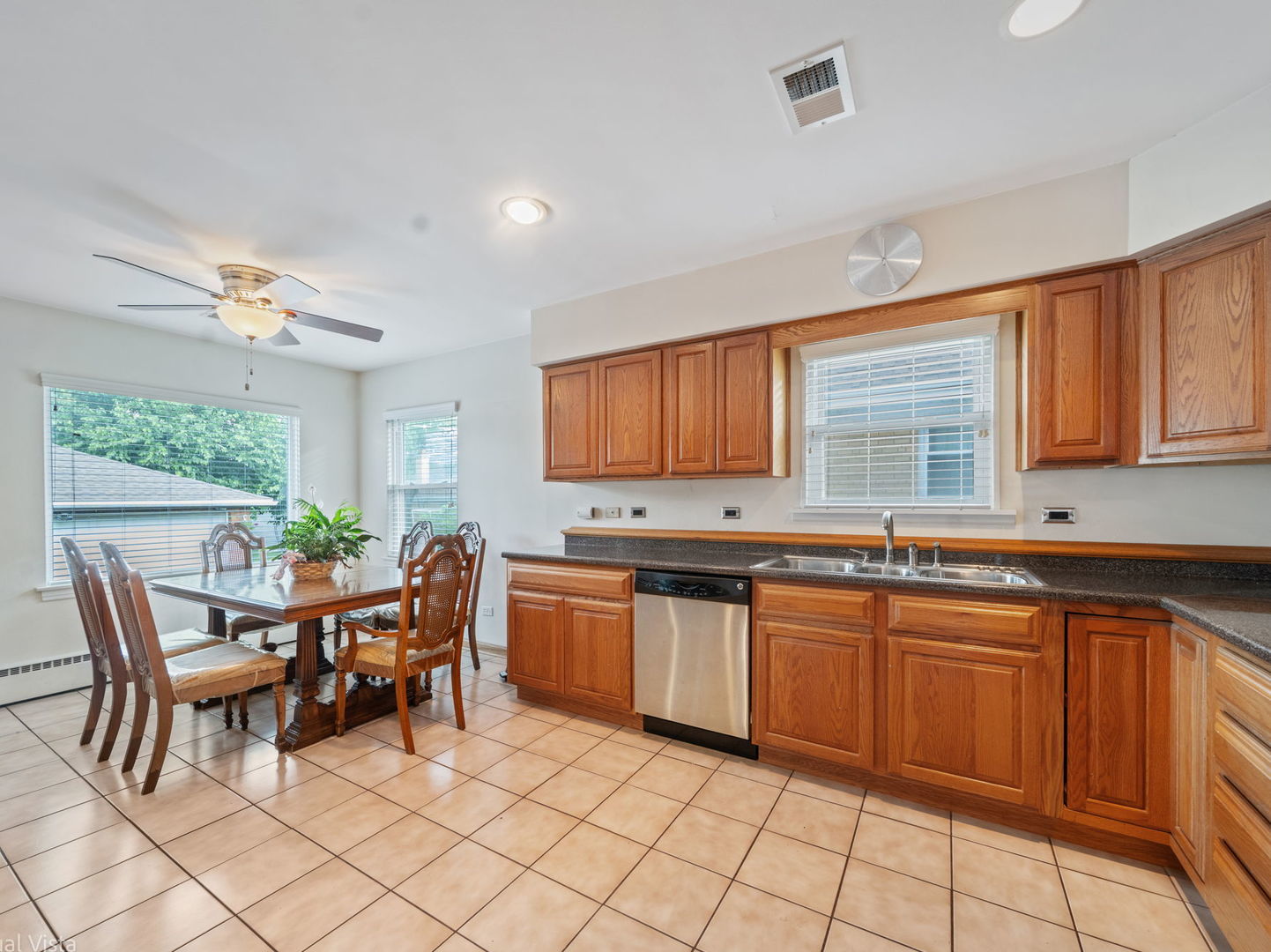 1865 Buckingham Avenue, Westchester, IL 60154