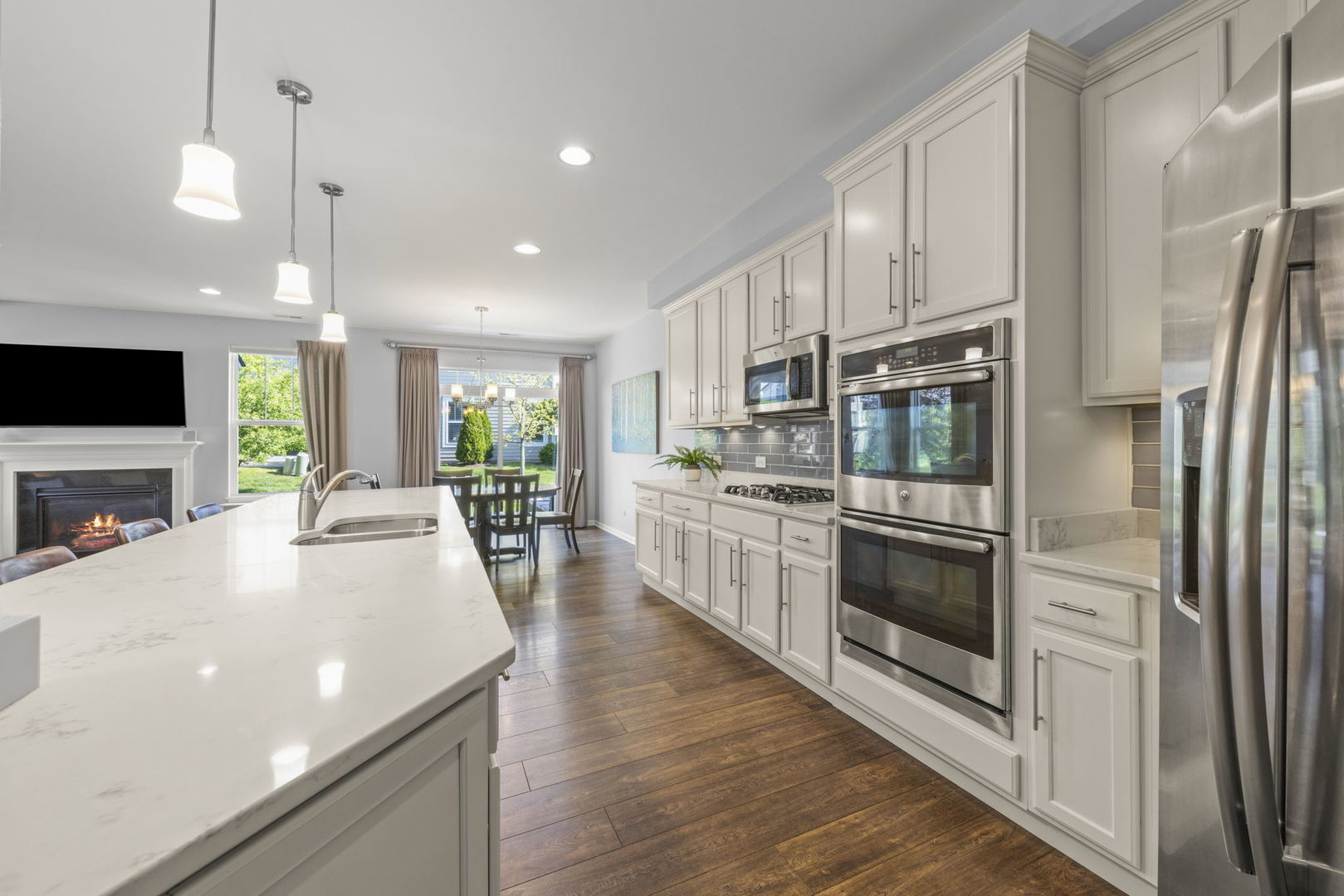 27w120 Timber Creek Drive, Winfield, IL 60190