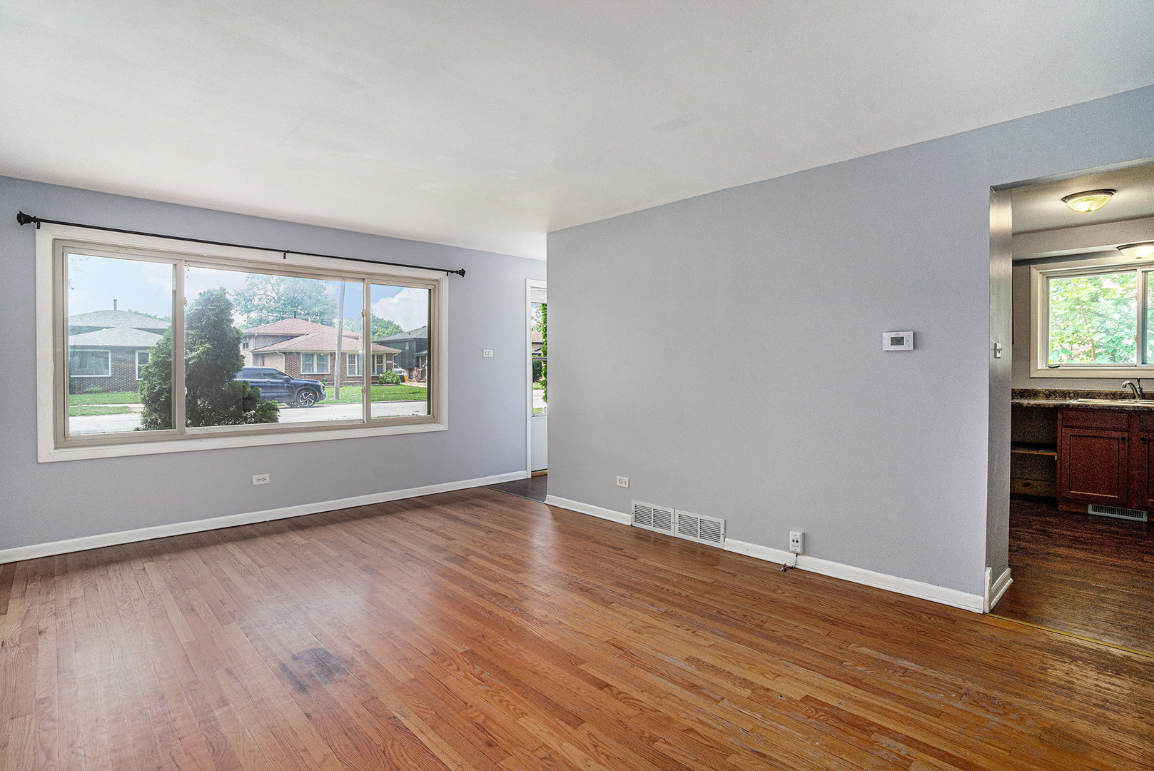 13947 S Saginaw Avenue, Burnham, IL 60633