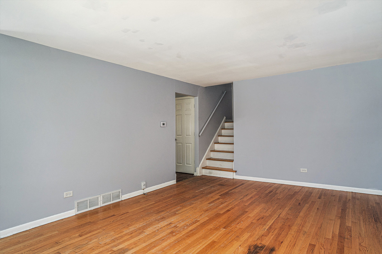 13947 S Saginaw Avenue, Burnham, IL 60633