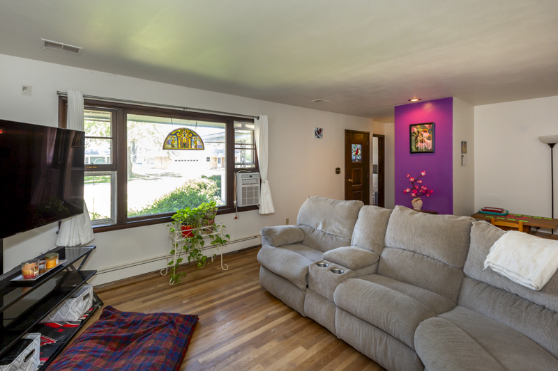 616 W 6th Street, Belvidere, IL 61008