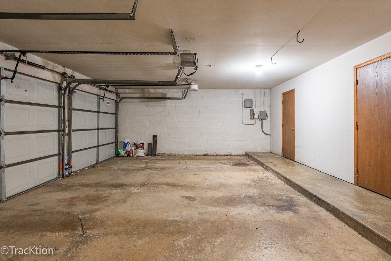 5825 Doe Circle #5825, Westmont, IL 60559