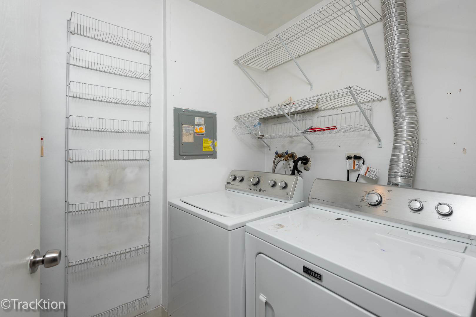 5825 Doe Circle #5825, Westmont, IL 60559