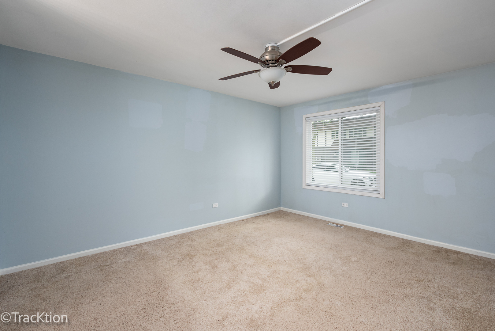 5825 Doe Circle #5825, Westmont, IL 60559