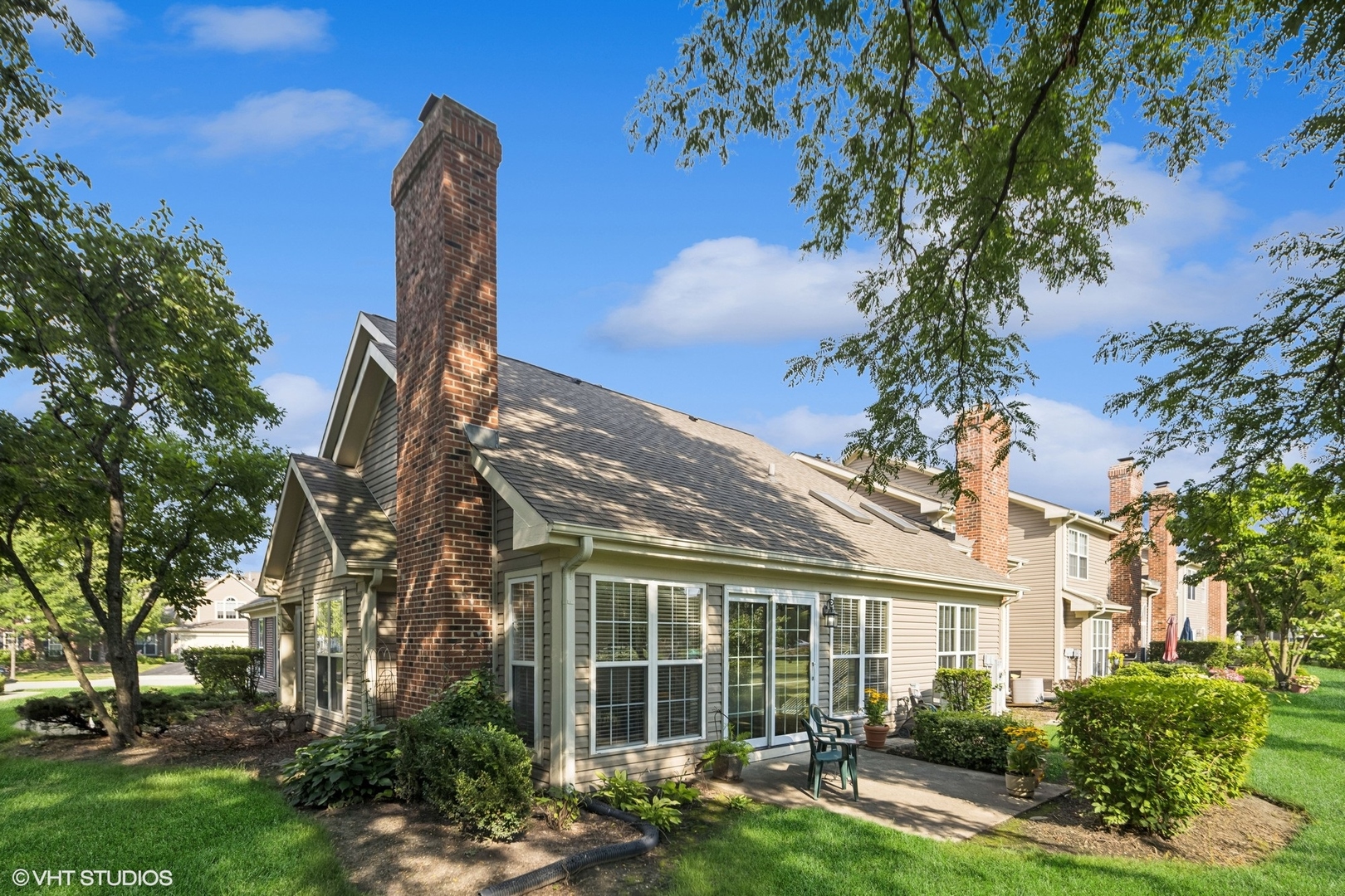 639 Clover Hill Lane, Elk Grove Village, IL 60007