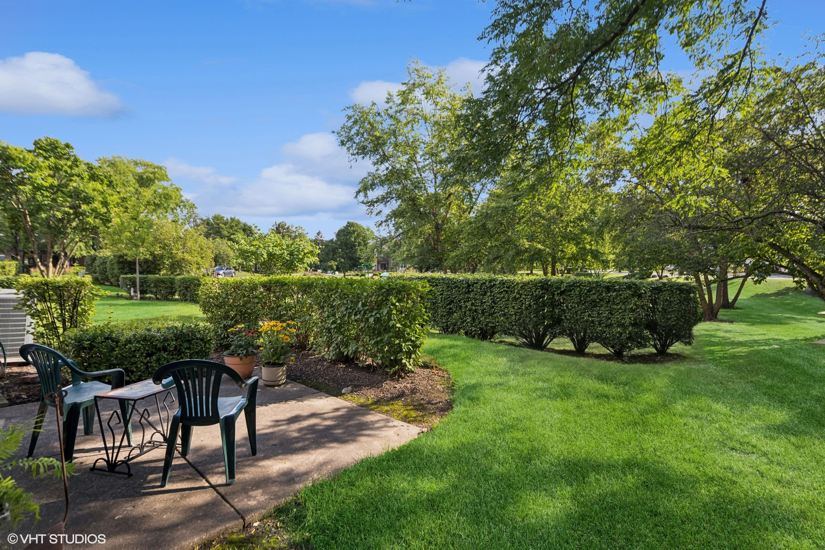 639 Clover Hill Lane, Elk Grove Village, IL 60007