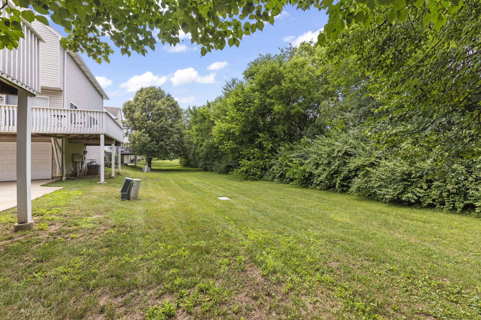 1208 Fox Hill Lane, North Aurora, IL 60542