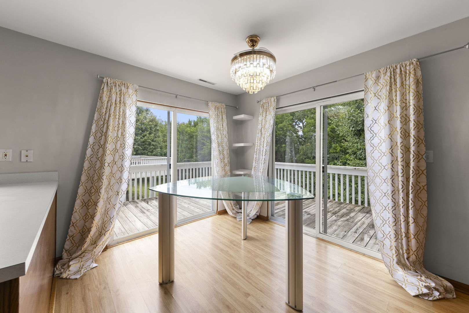1208 Fox Hill Lane, North Aurora, IL 60542