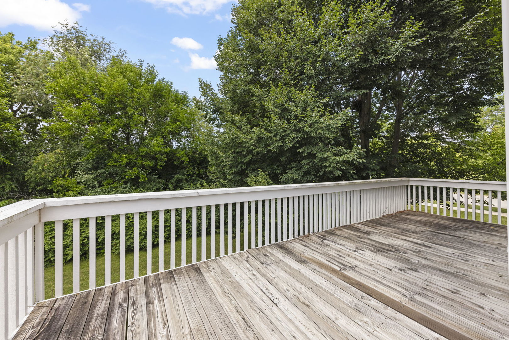 1208 Fox Hill Lane, North Aurora, IL 60542