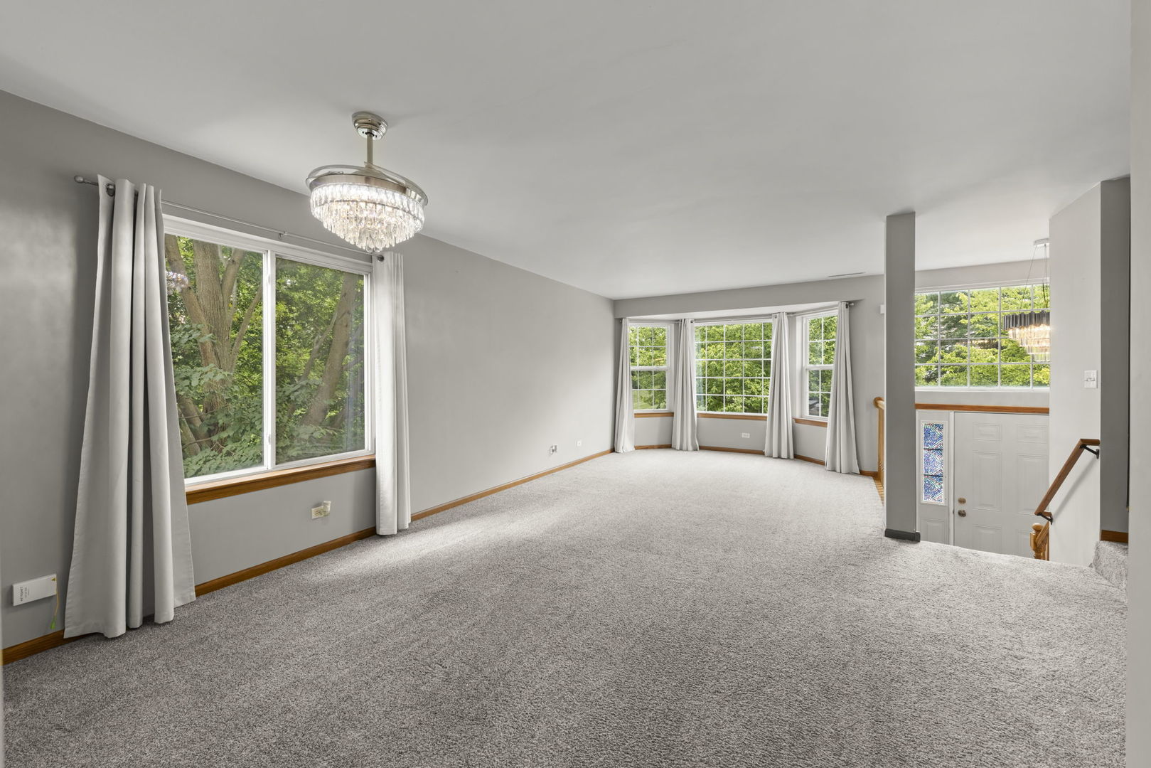 1208 Fox Hill Lane, North Aurora, IL 60542