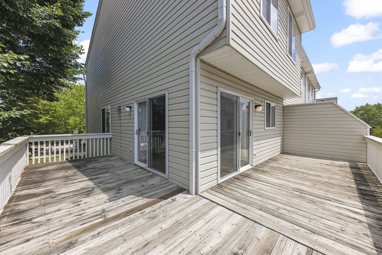1208 Fox Hill Lane, North Aurora, IL 60542