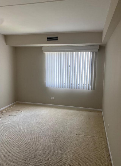 6340 AMERICANA Drive #1009, Willowbrook, IL 60527