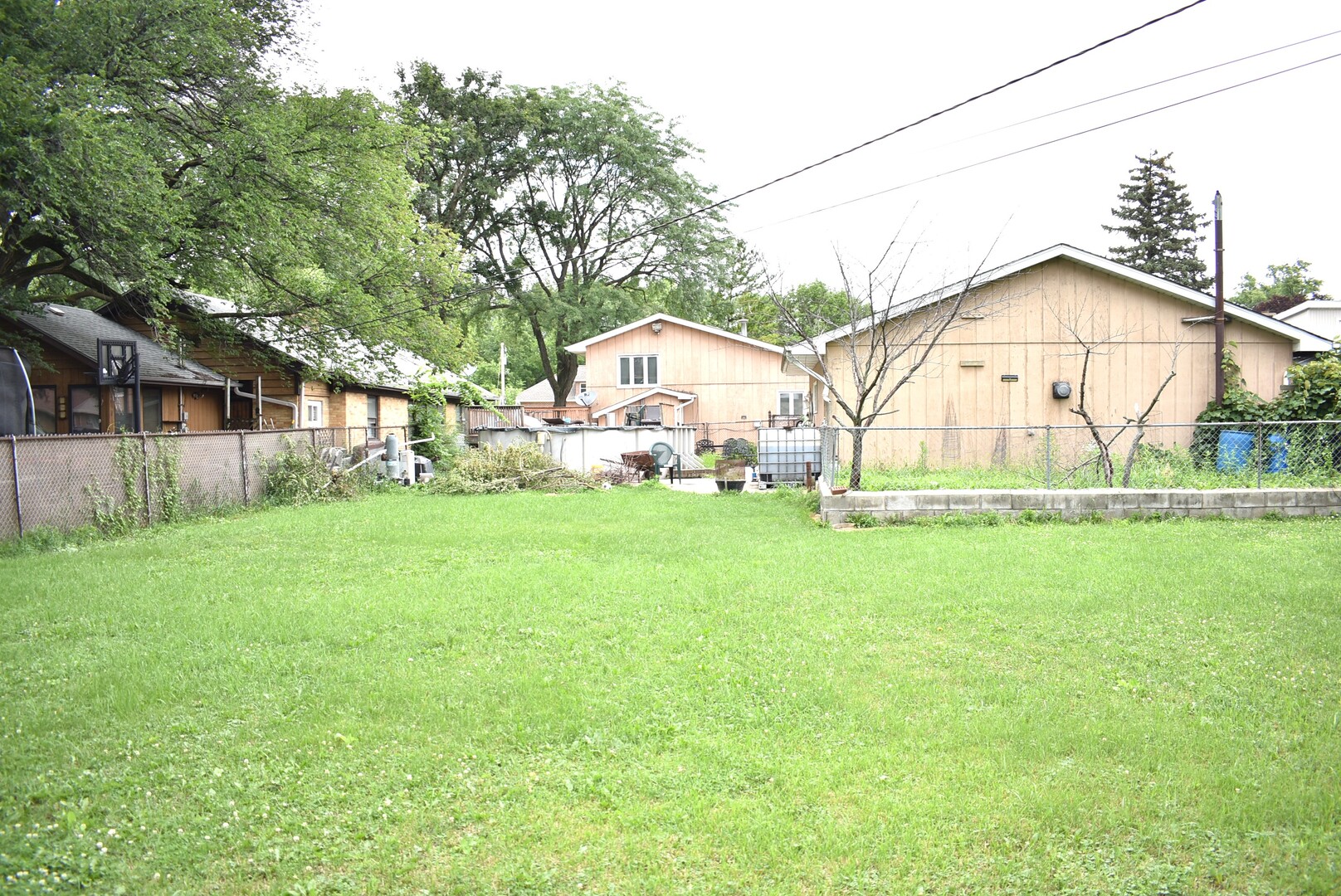 388 Elmhurst Street, Wood Dale, IL 60191