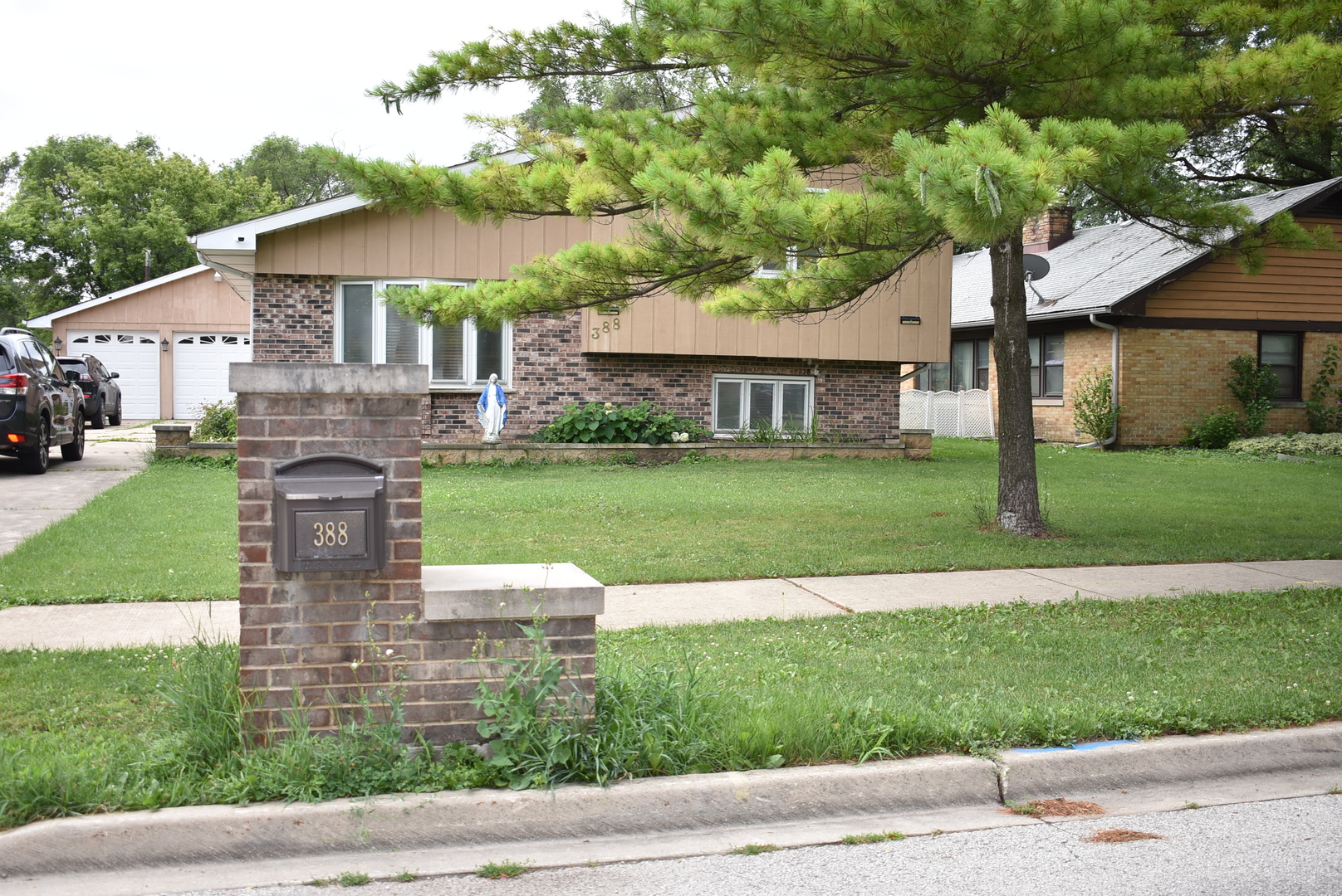 388 Elmhurst Street, Wood Dale, IL 60191