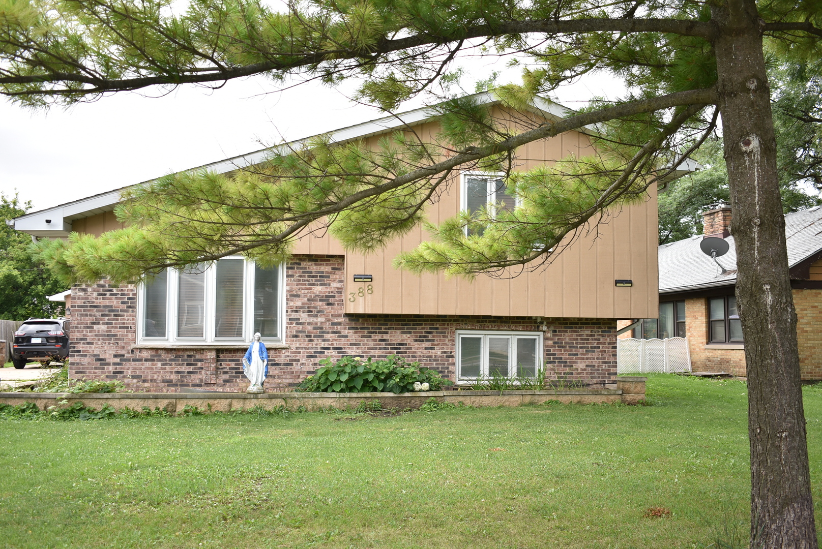 388 Elmhurst Street, Wood Dale, IL 60191