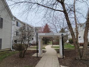 59 S Treehouse Lane #59, Round Lake, IL 60073