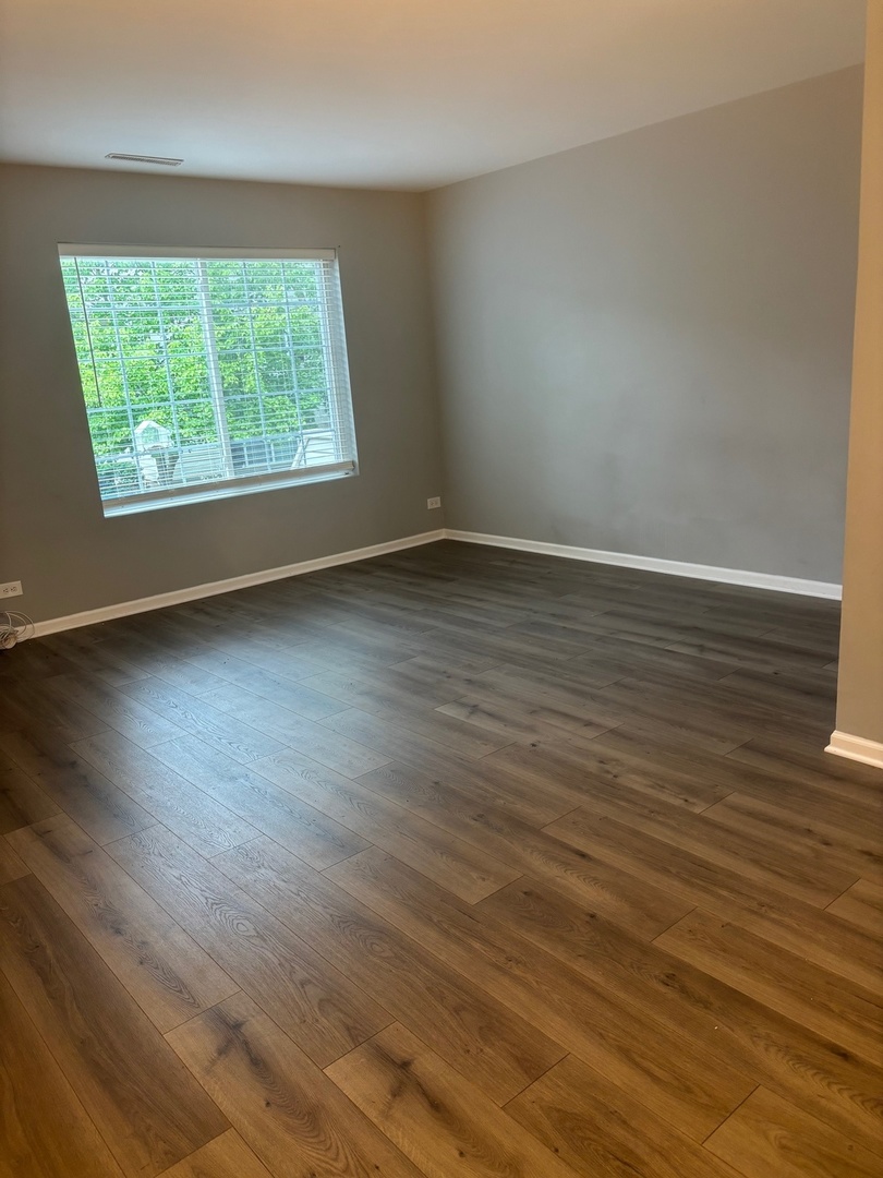59 S Treehouse Lane #59, Round Lake, IL 60073