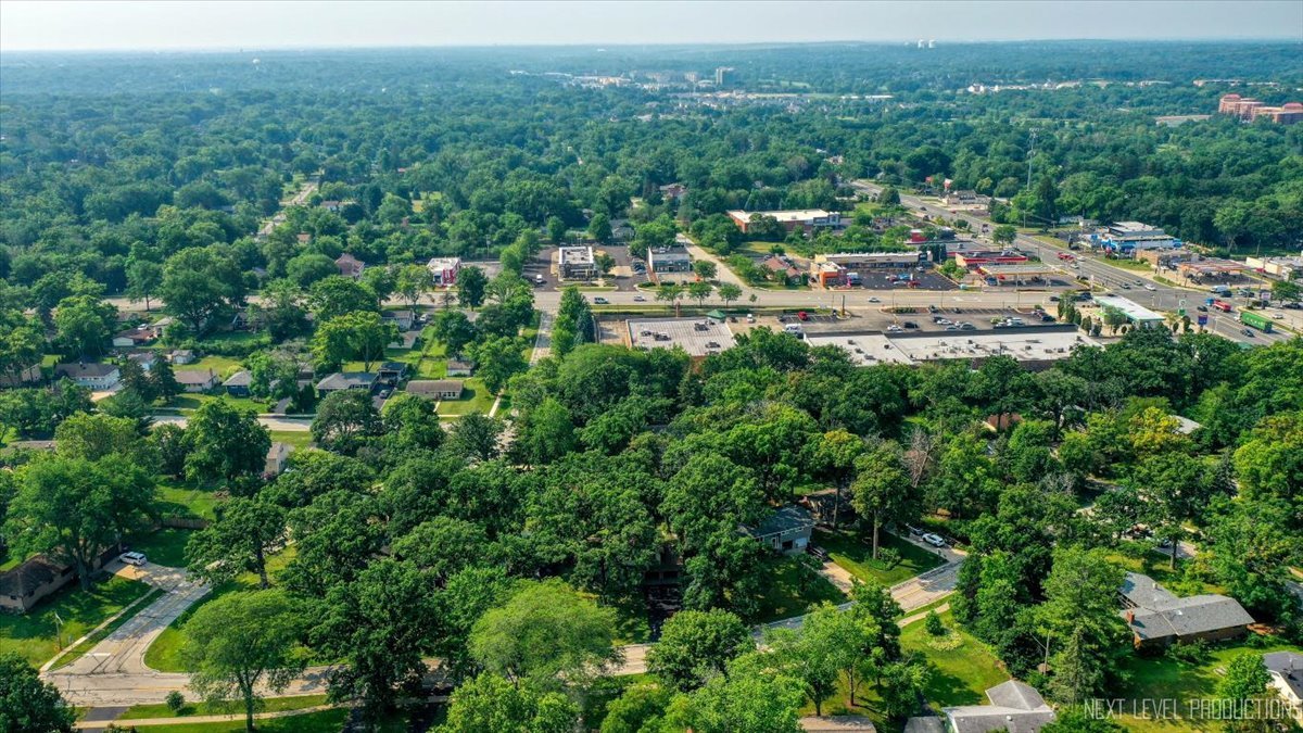 1007 Rolling Drive, Lisle, IL 60532