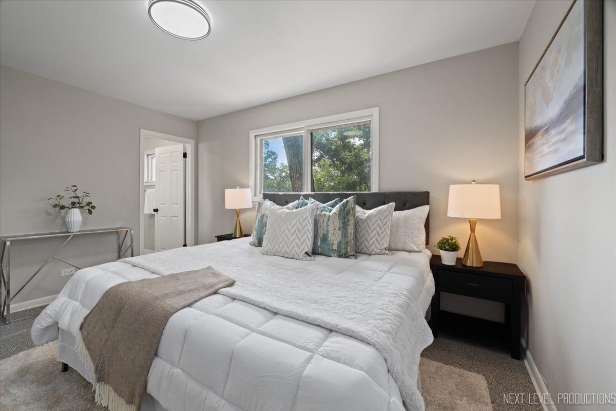 1007 Rolling Drive, Lisle, IL 60532