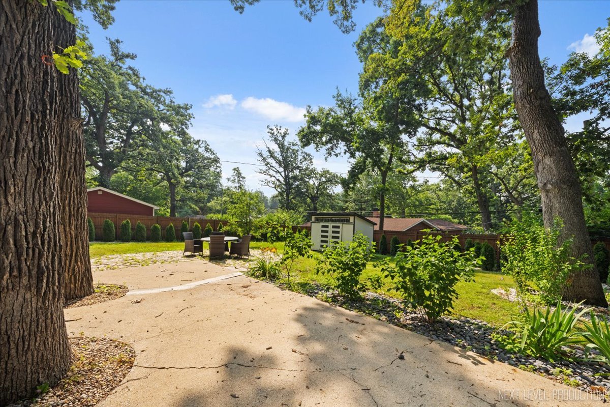 1007 Rolling Drive, Lisle, IL 60532