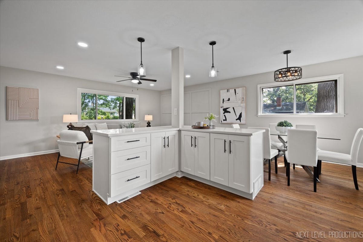 1007 Rolling Drive, Lisle, IL 60532
