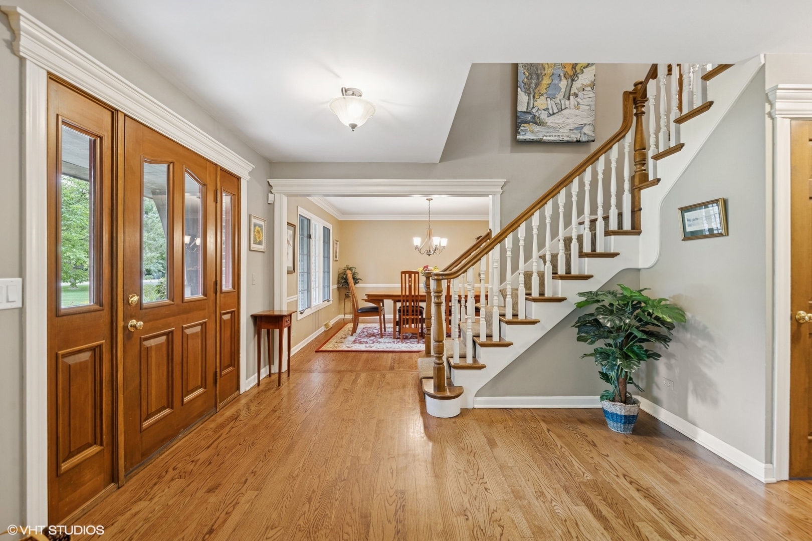 1S520 Swan Lake Court, Wheaton, IL 60189
