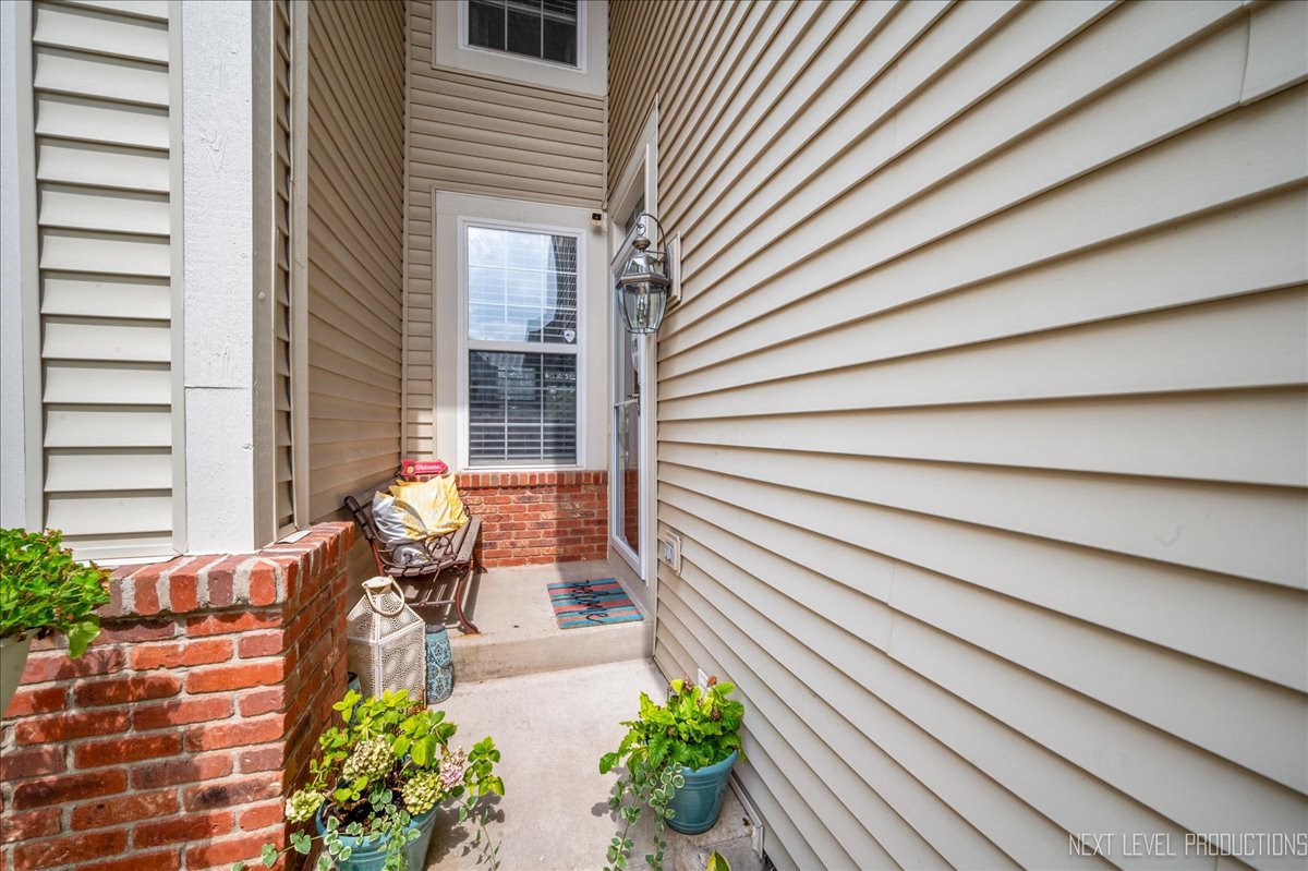 289 Birch Lane #289, St. Charles, IL 60175