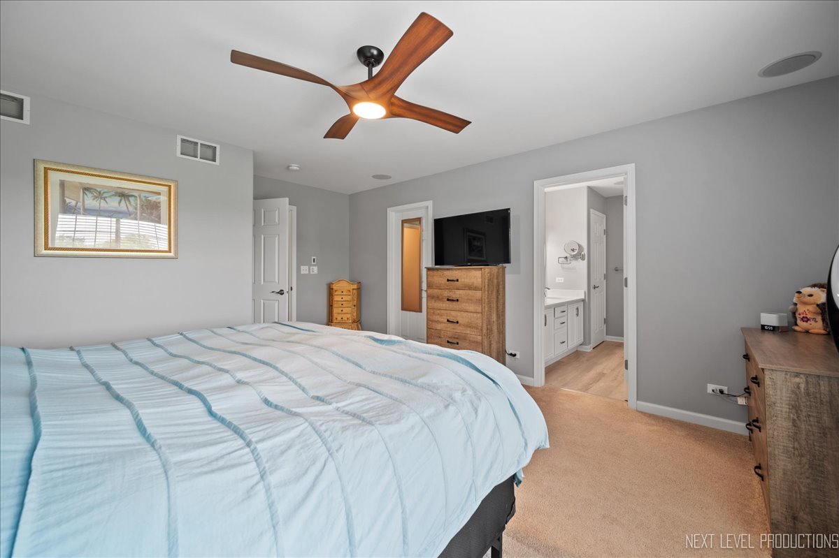 289 Birch Lane #289, St. Charles, IL 60175