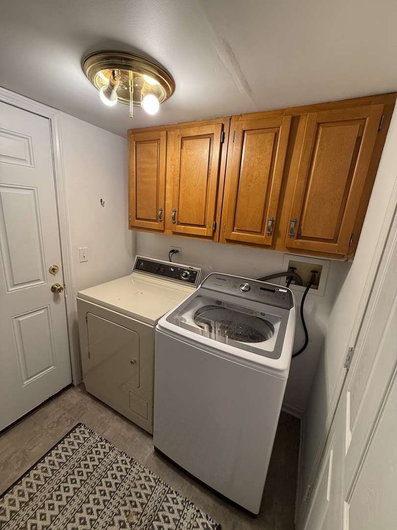 599 N Emerson Lane, Hainesville, IL 60030