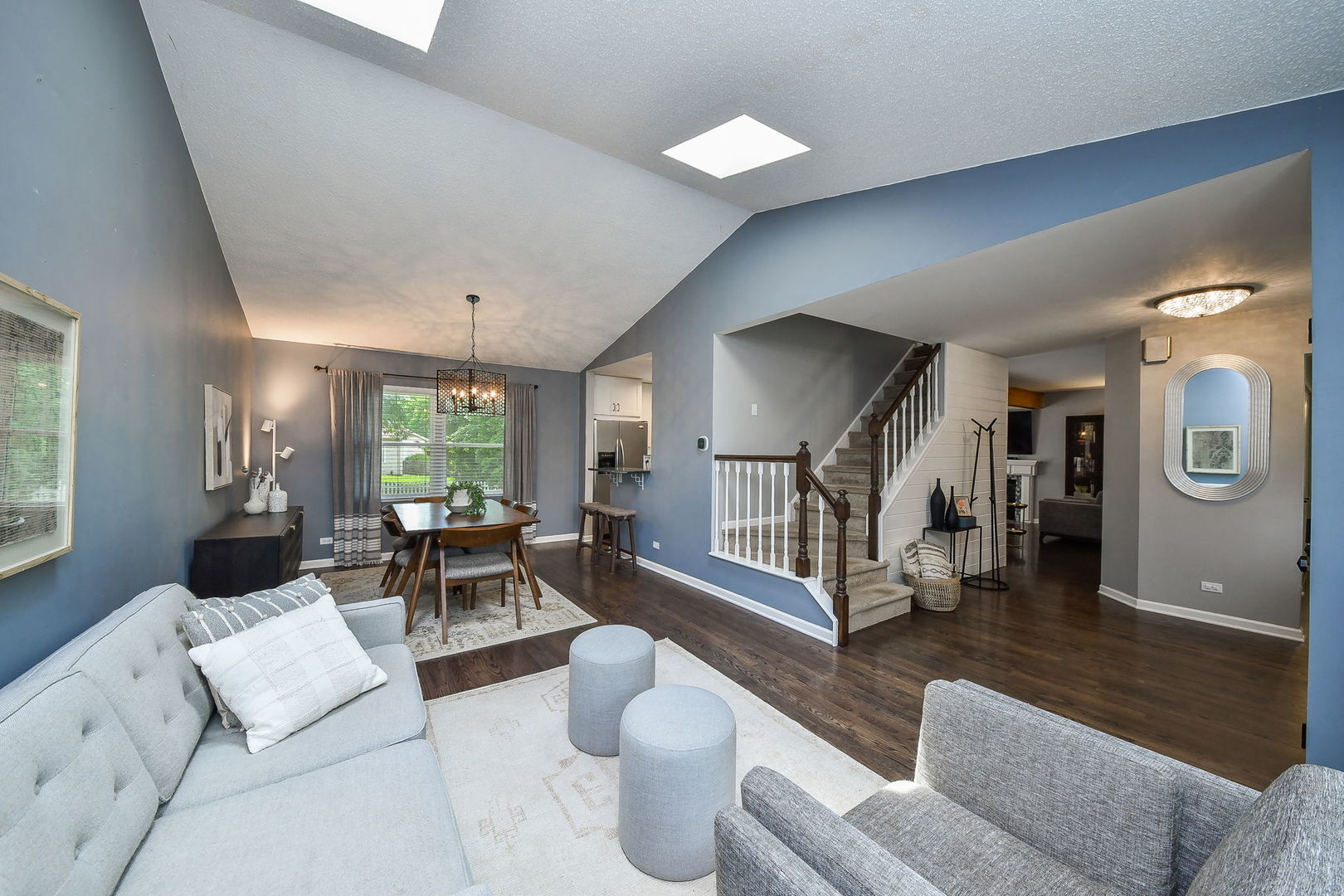 1420 Westglen Drive, Naperville, IL 60565
