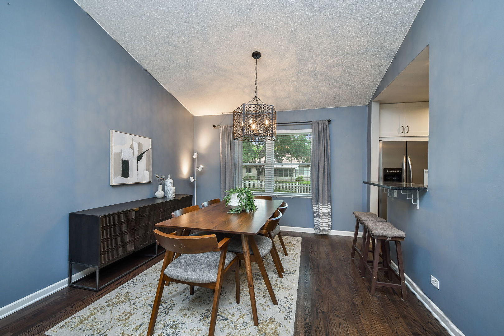 1420 Westglen Drive, Naperville, IL 60565